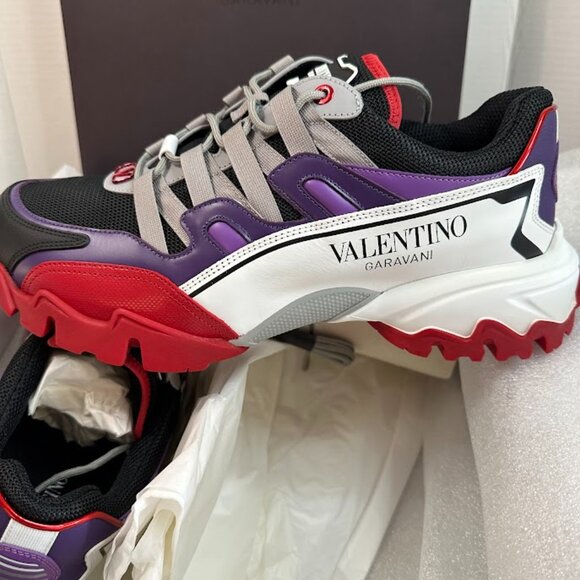 Valentino Garavani Sneakers Limited Edition - Picture 11 of 13